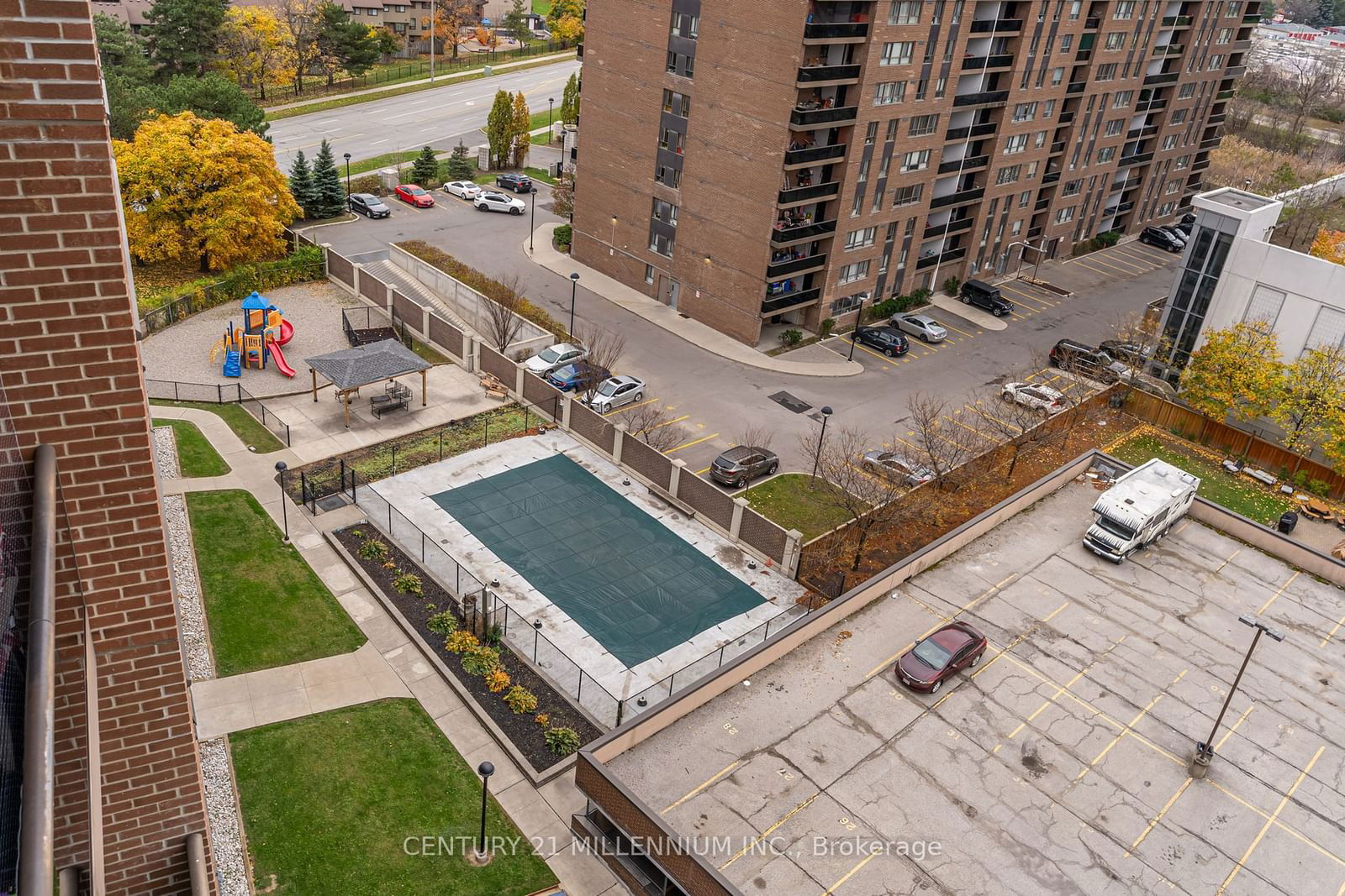 4 Lisa St, unit 1210 for sale