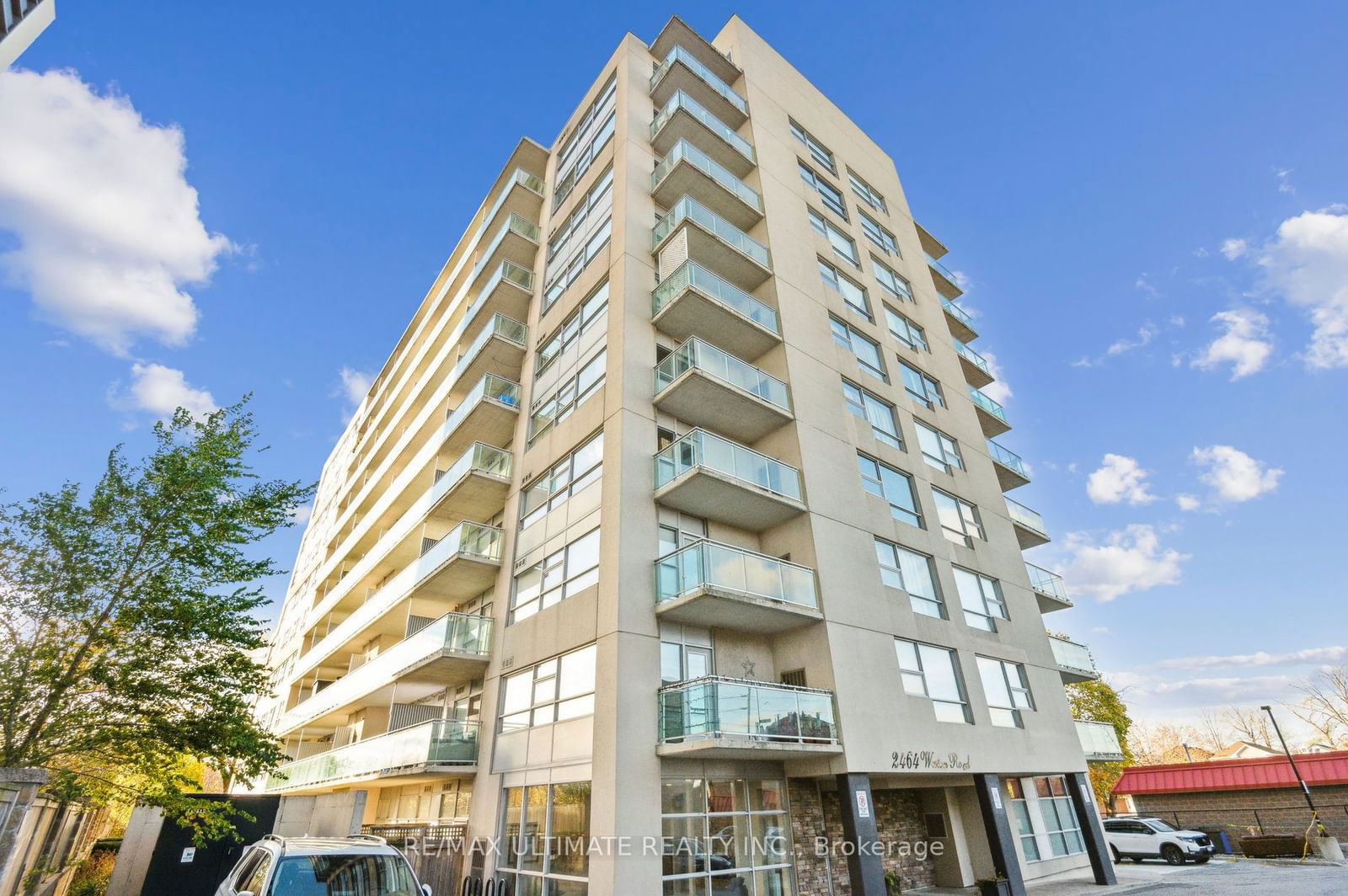 2464 Weston Rd, unit 501 for sale