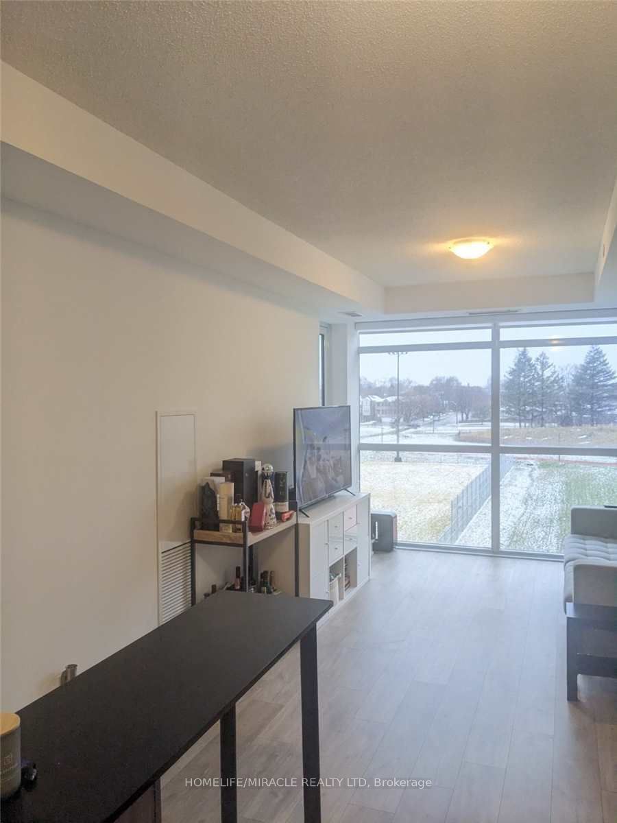 251 Manitoba St, unit 425 for rent