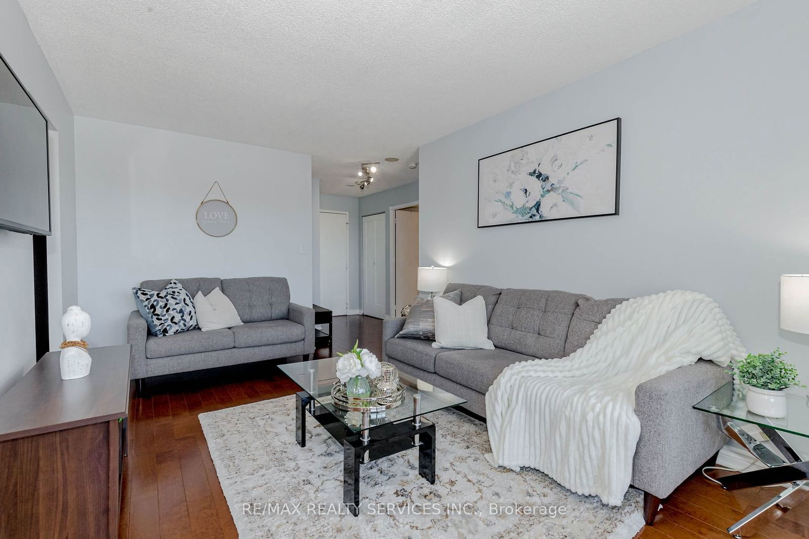 135 Hillcrest Ave, unit 1816 for sale