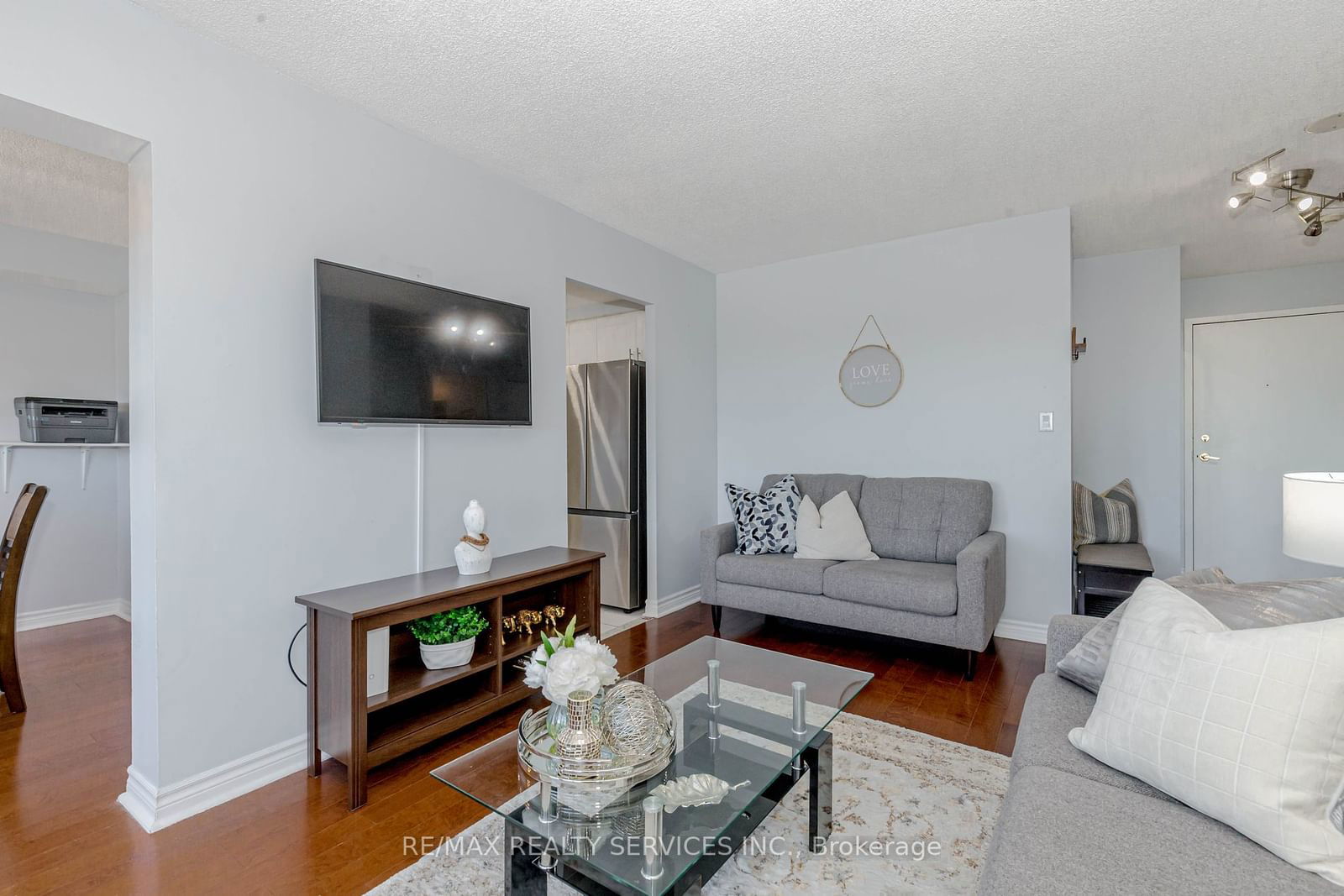 135 Hillcrest Ave, unit 1816 for sale