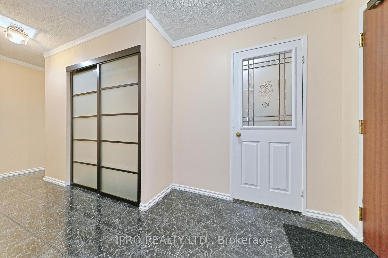 100 County Court Blvd, unit 706 for rent