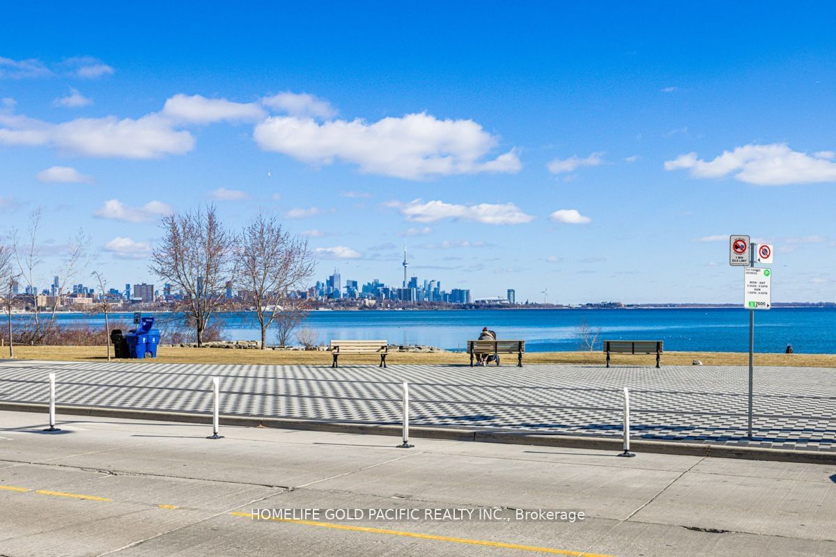 Nautilus at Waterview Condos, Etobicoke, Toronto