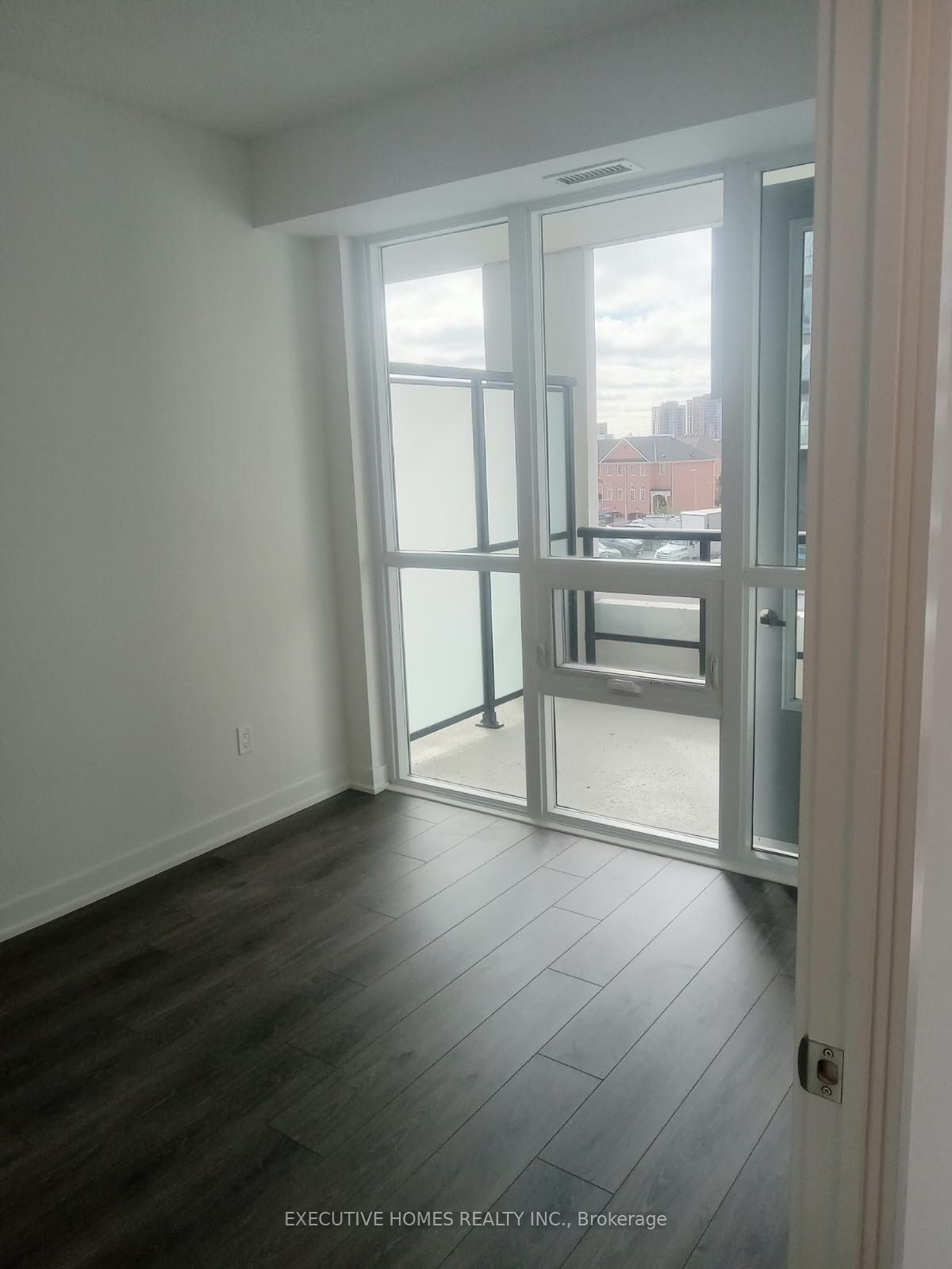 225 Malta Ave, unit 317 for rent