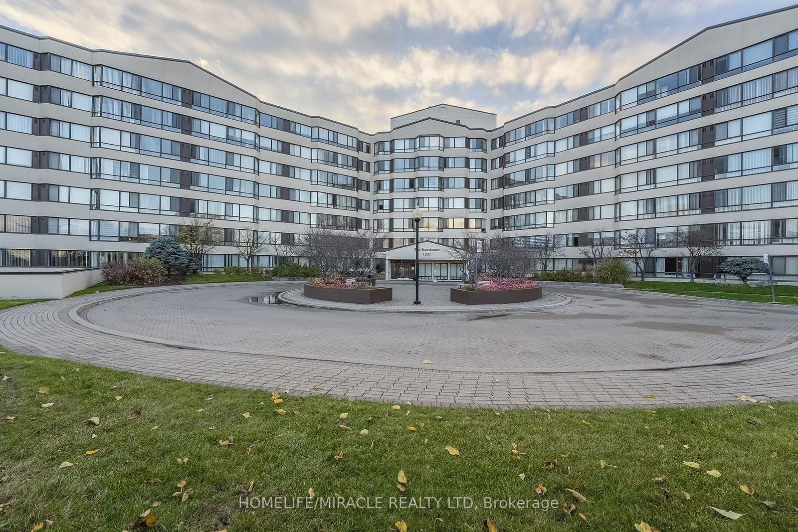 1001 Cedarglen Gate, unit 714 for sale