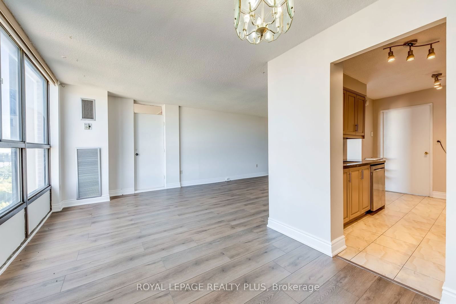 3170 Kirwin Ave, unit 1403 for rent