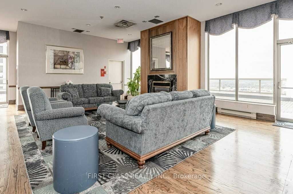 55 Elm Dr W, unit 1002 for sale