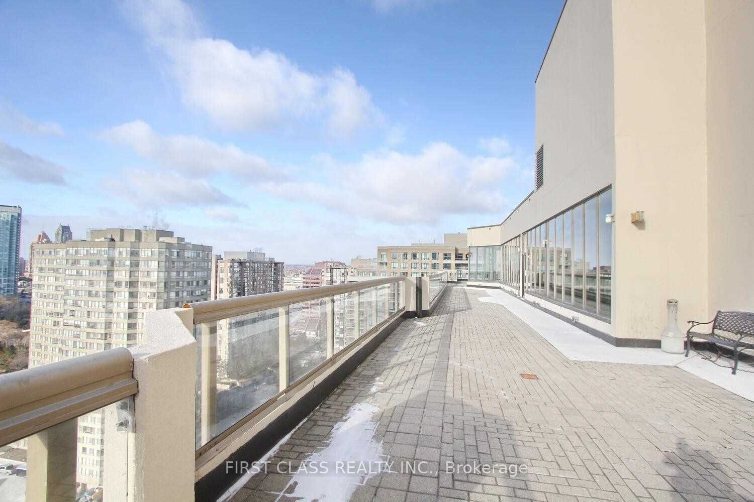 55 Elm Dr W, unit 1002 for sale