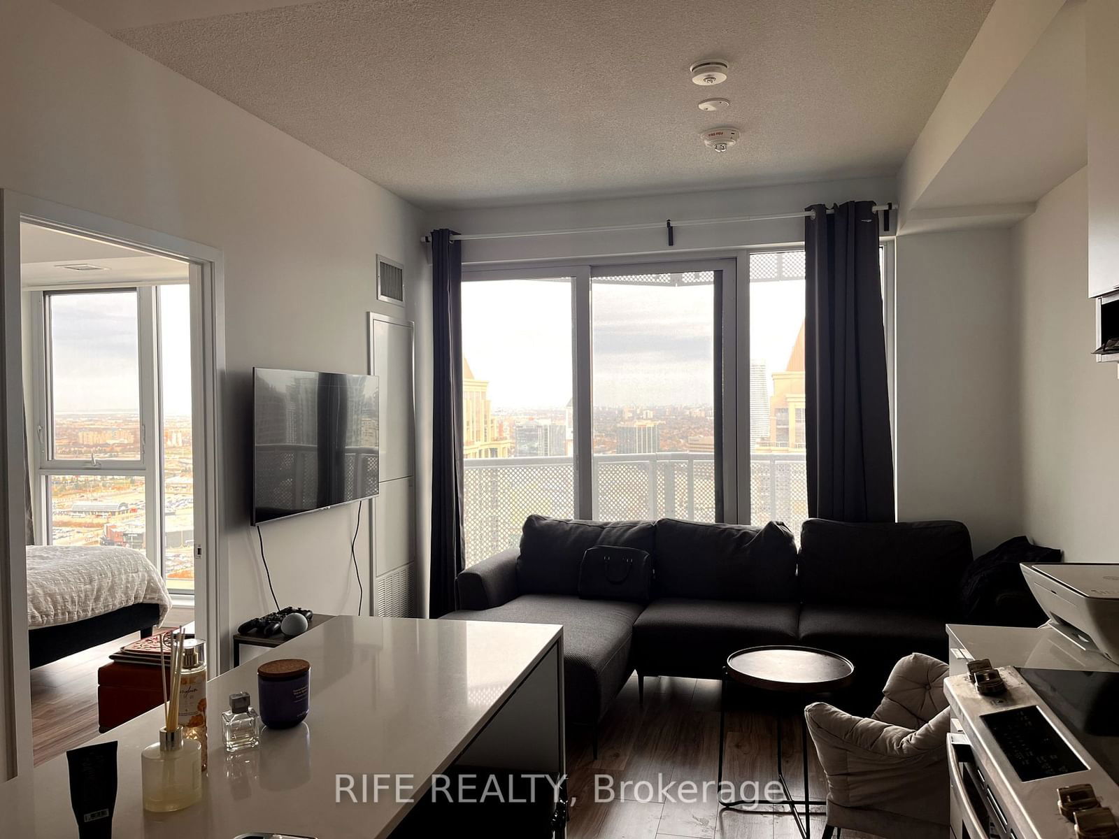 4065 Confederation Pkwy, unit 2905 for rent