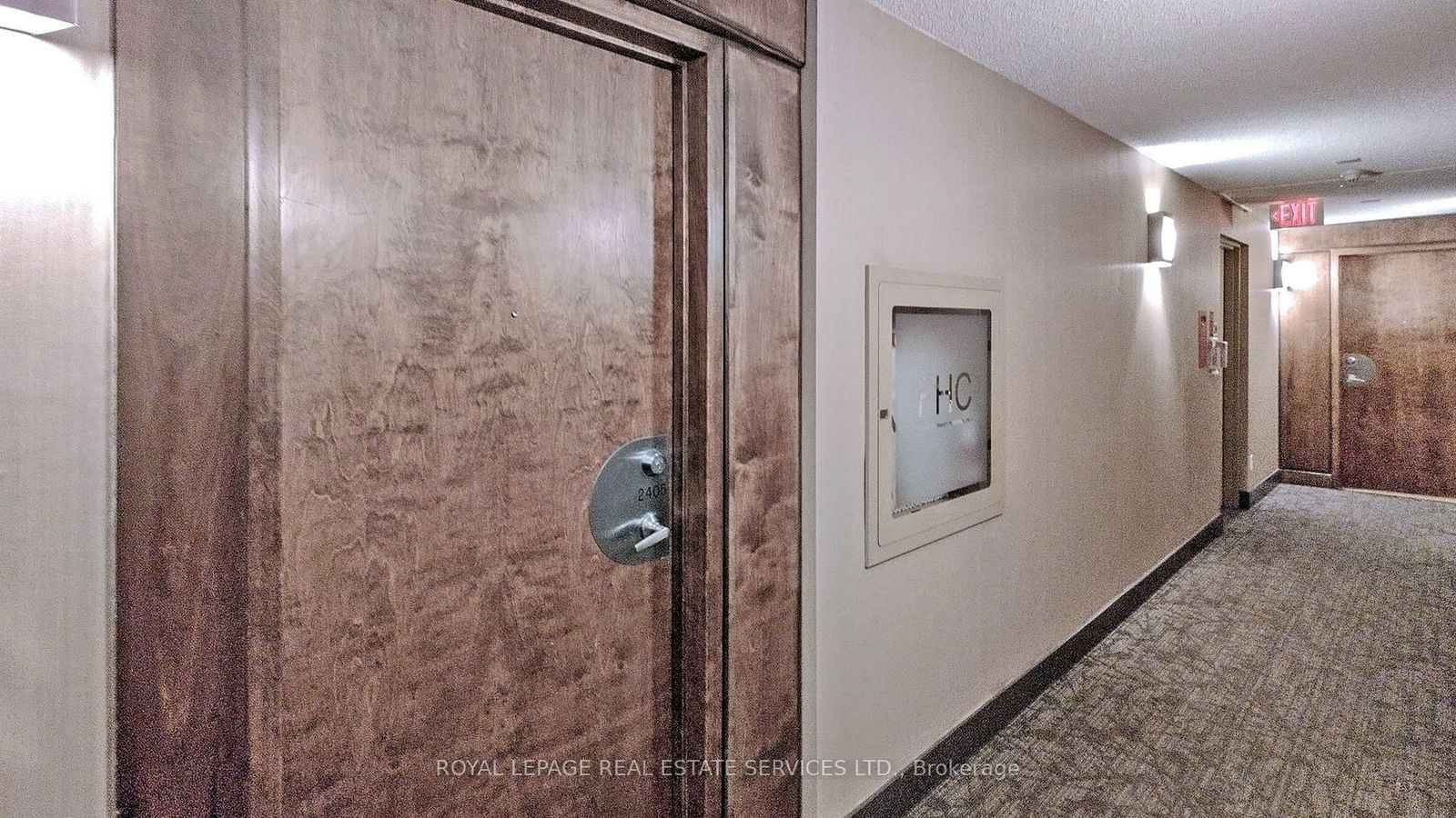 3880 Duke Of York Blvd, unit 2405 for rent