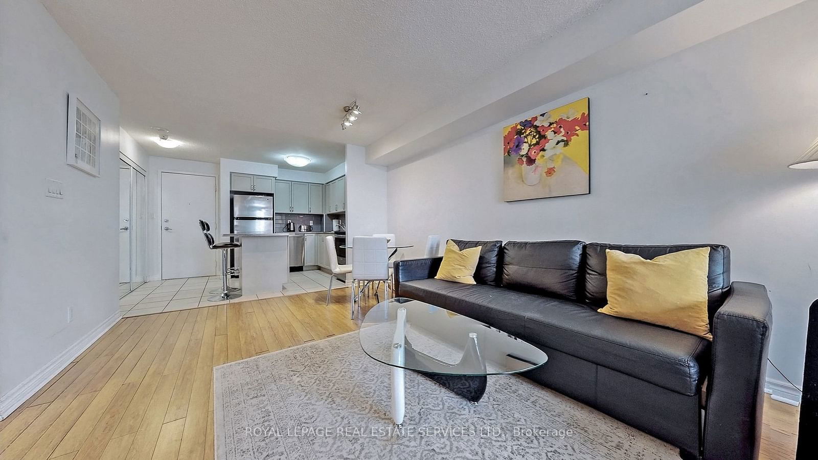 3880 Duke Of York Blvd, unit 2405 for rent