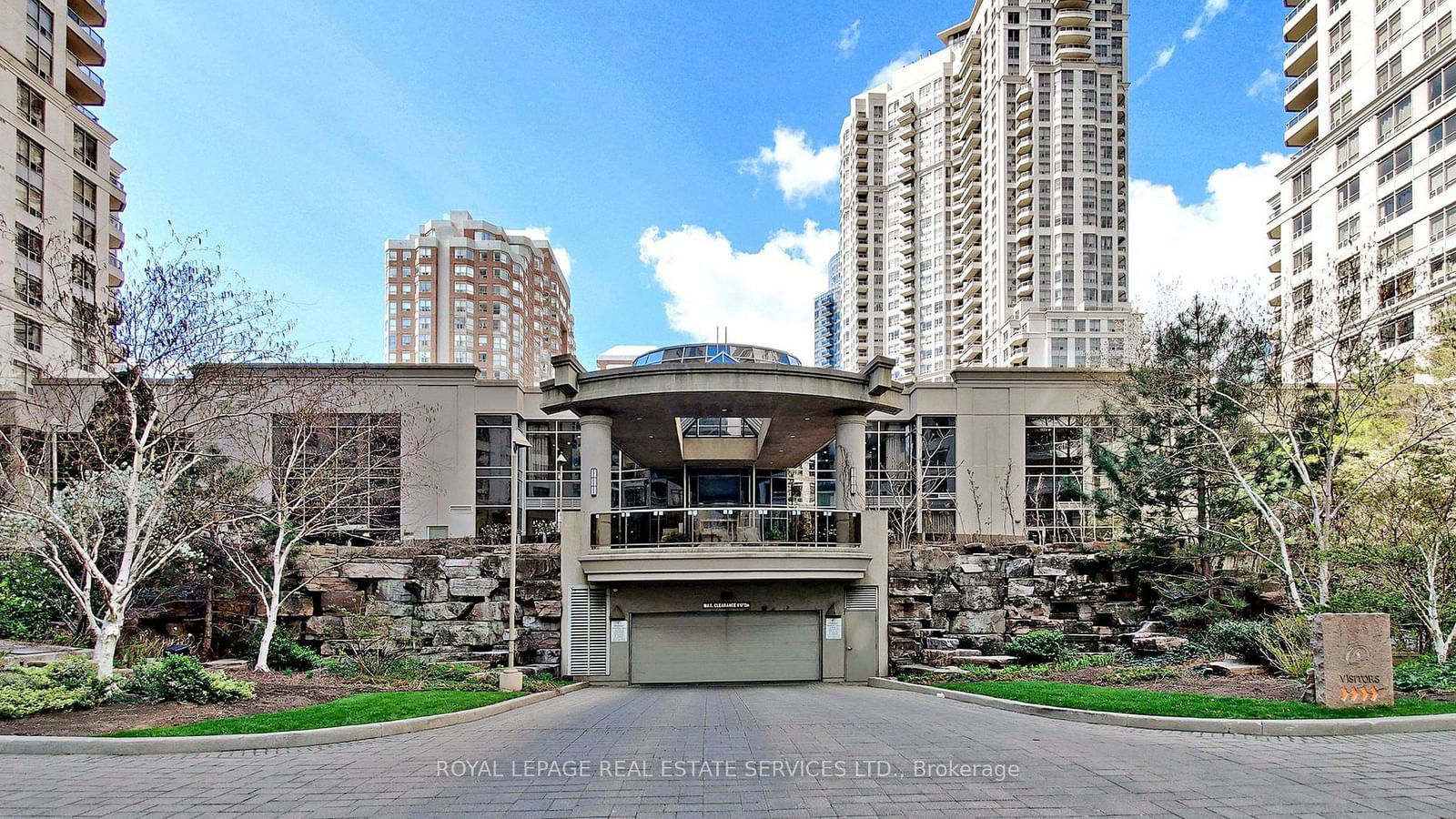 3880 Duke Of York Blvd, unit 2405 for rent