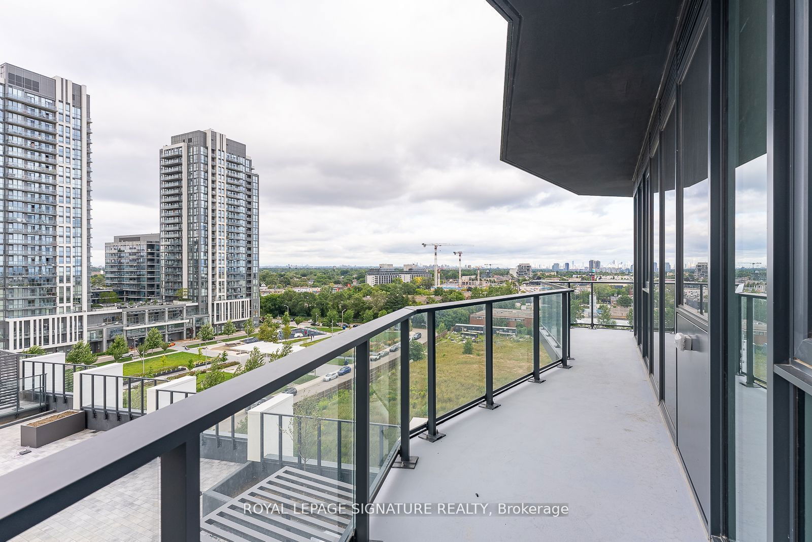 36 Zorra St, unit 904 for rent