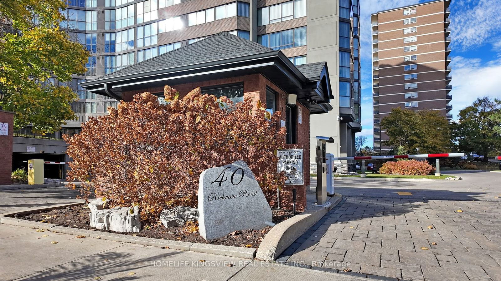 40 Richview Rd, unit 1607 for sale