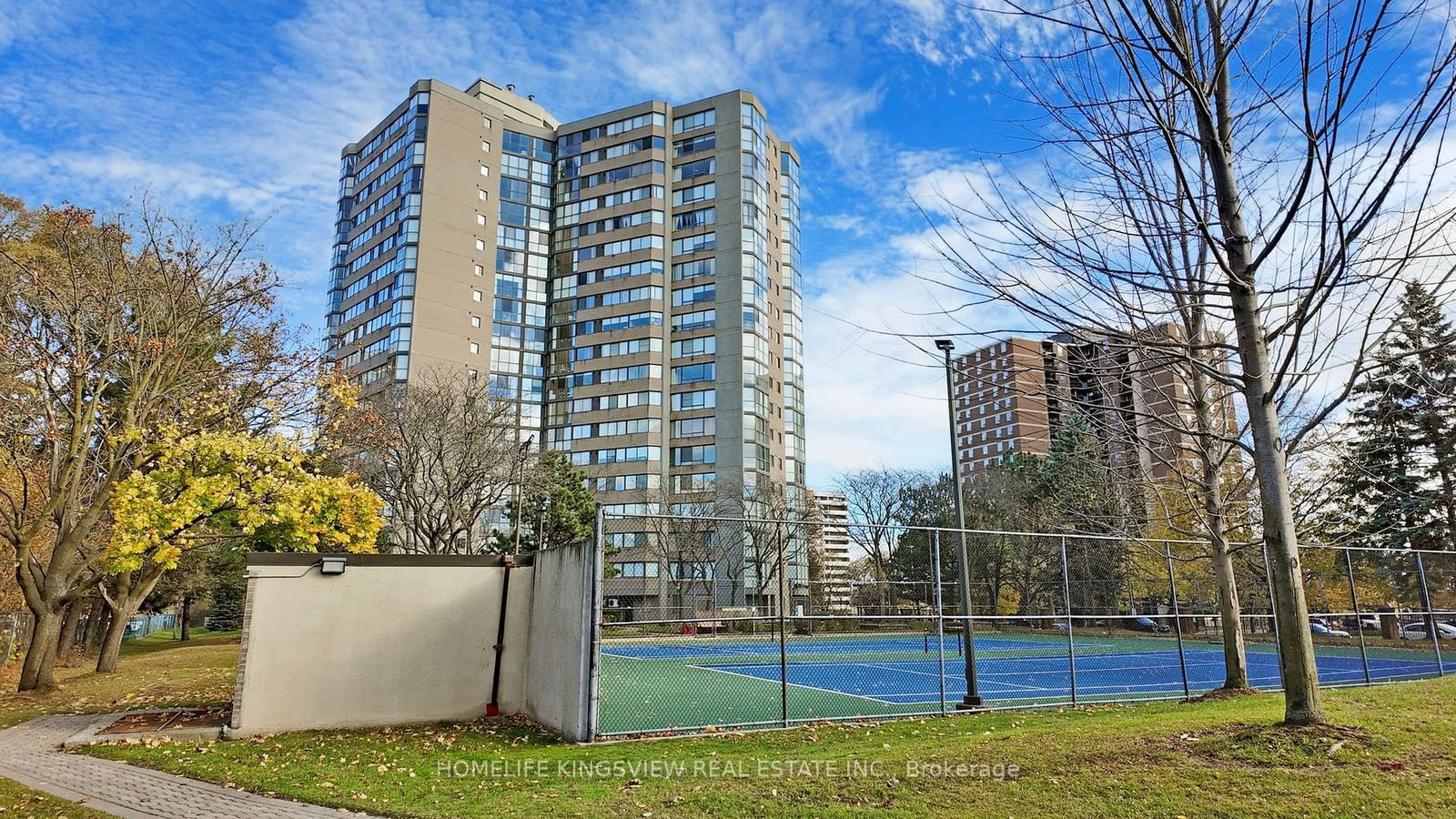 40 Richview Rd, unit 1607 for sale