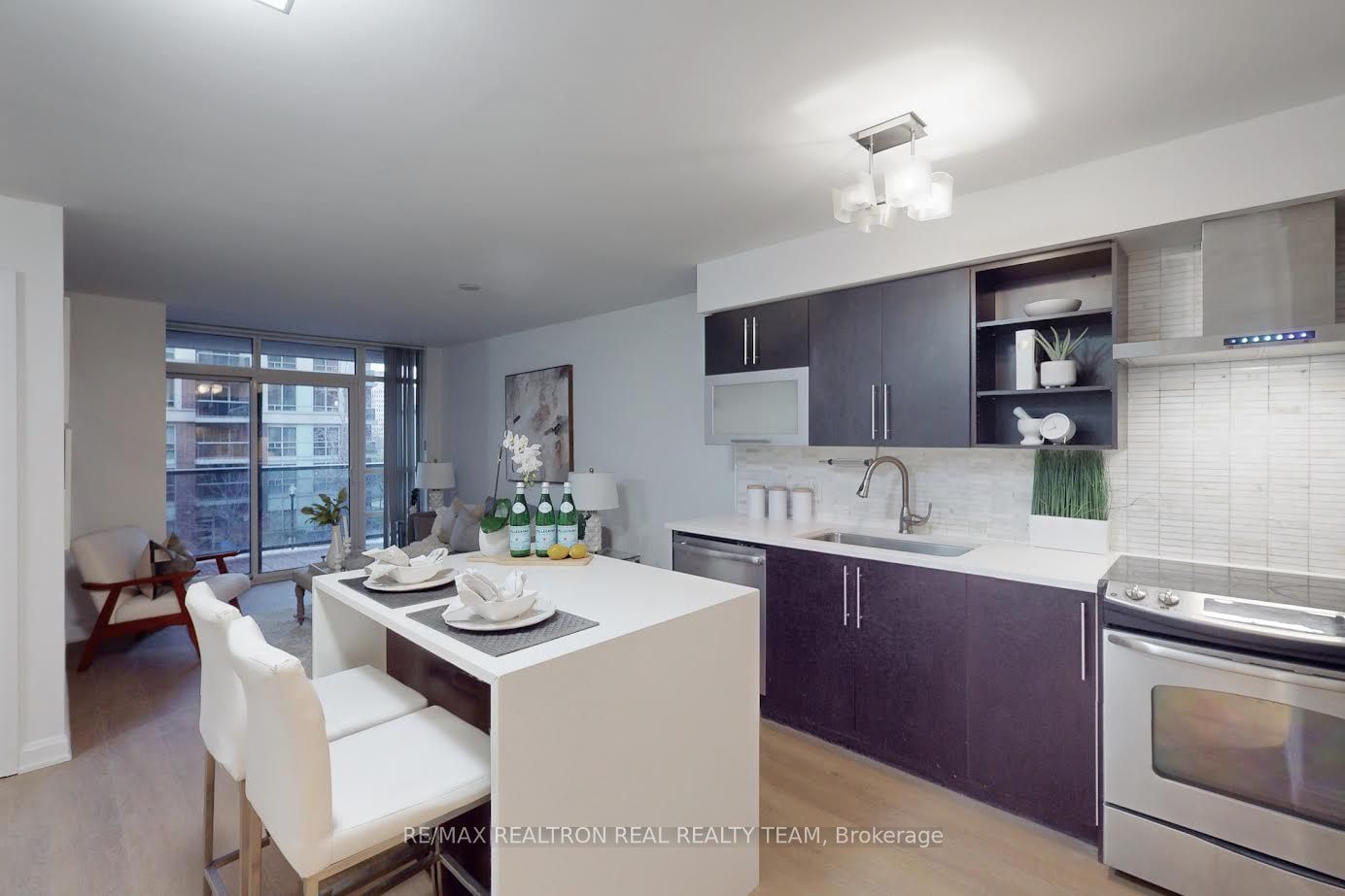 1 Michael Power Pl, unit 317 for sale