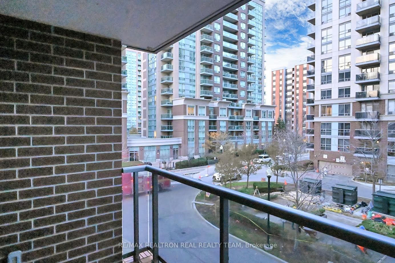 1 Michael Power Pl, unit 317 for sale