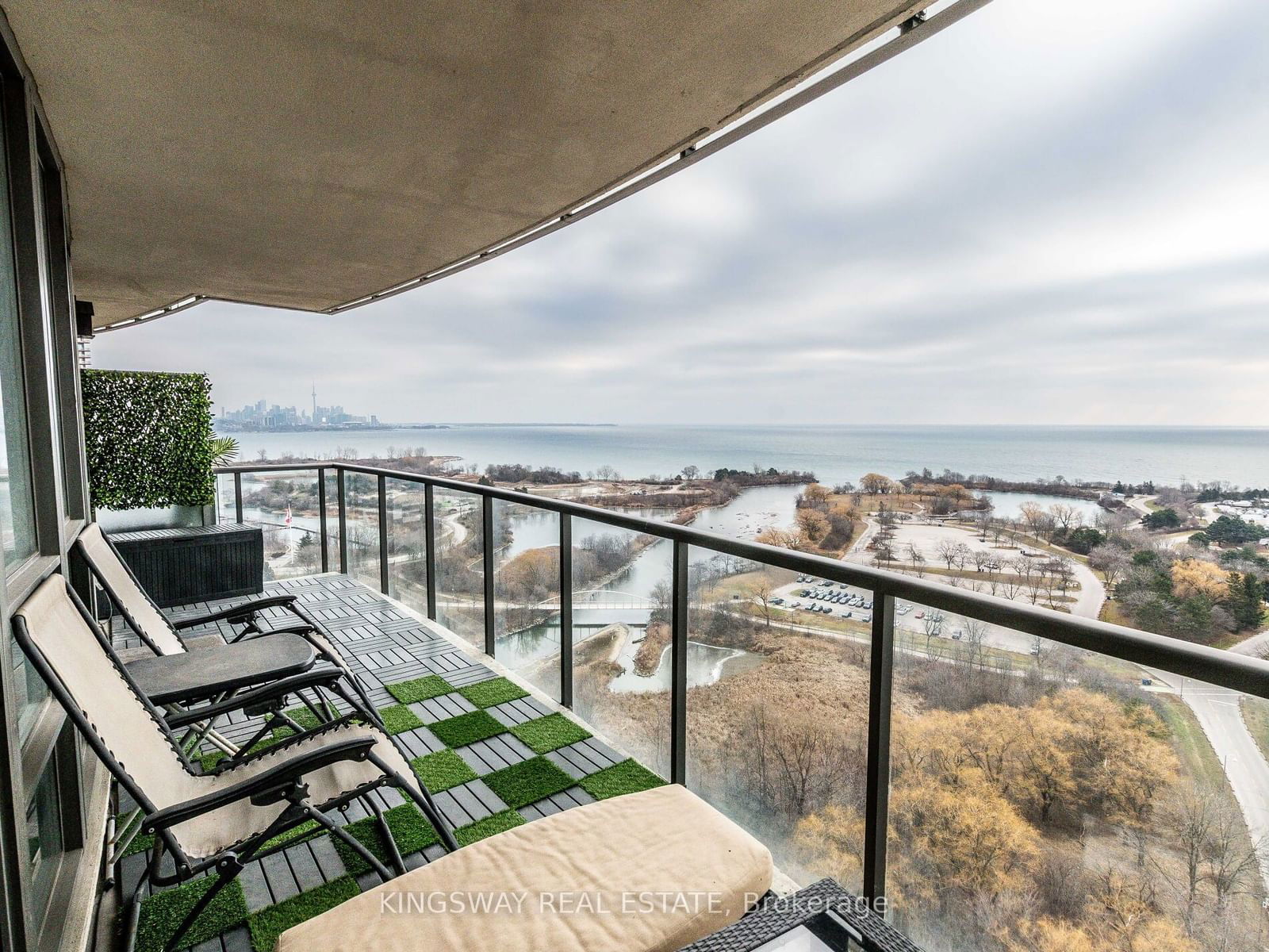 2230 Lake Shore Blvd W, unit 2001 for rent