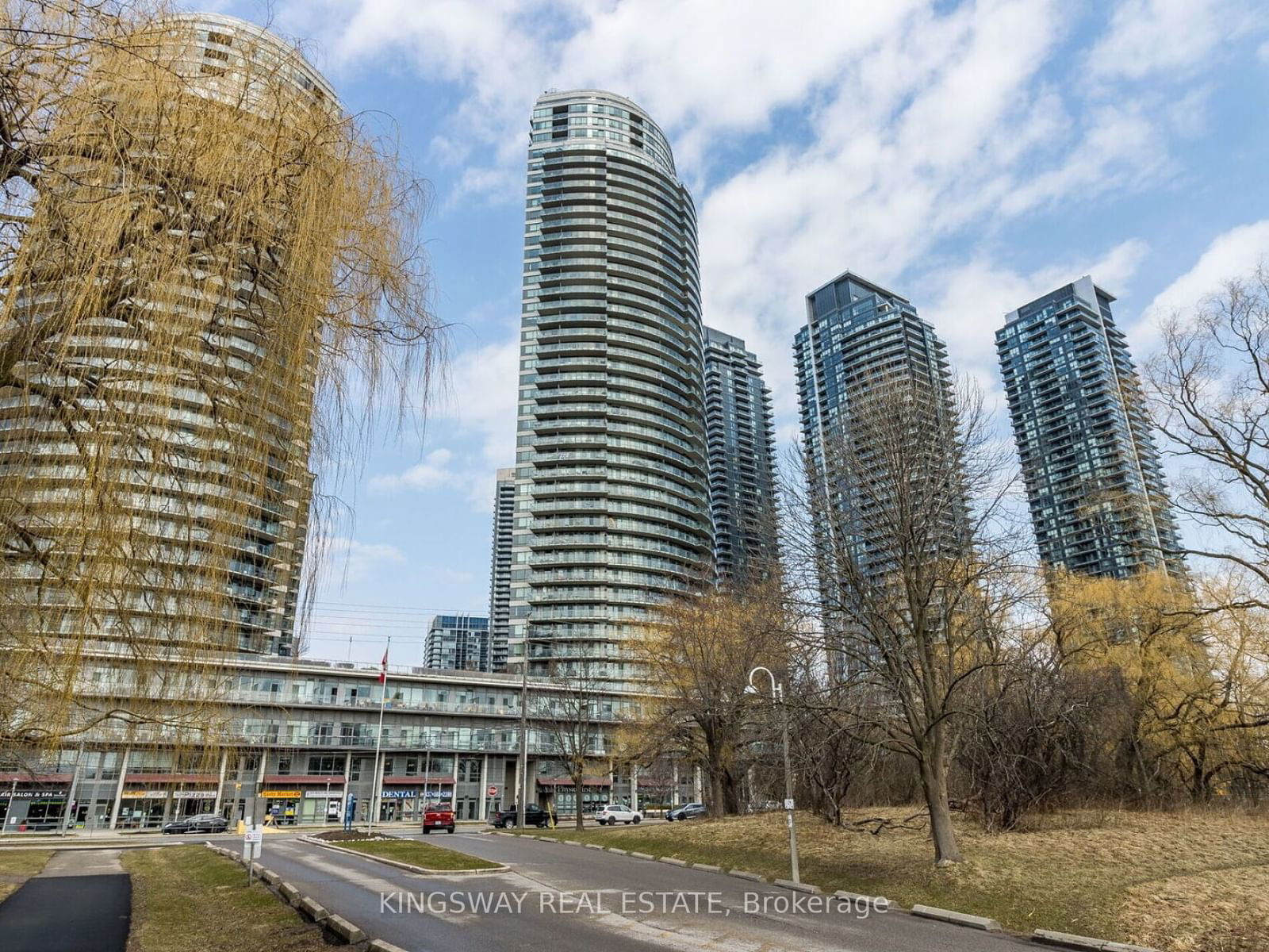 2230 Lake Shore Blvd W, unit 2001 for rent