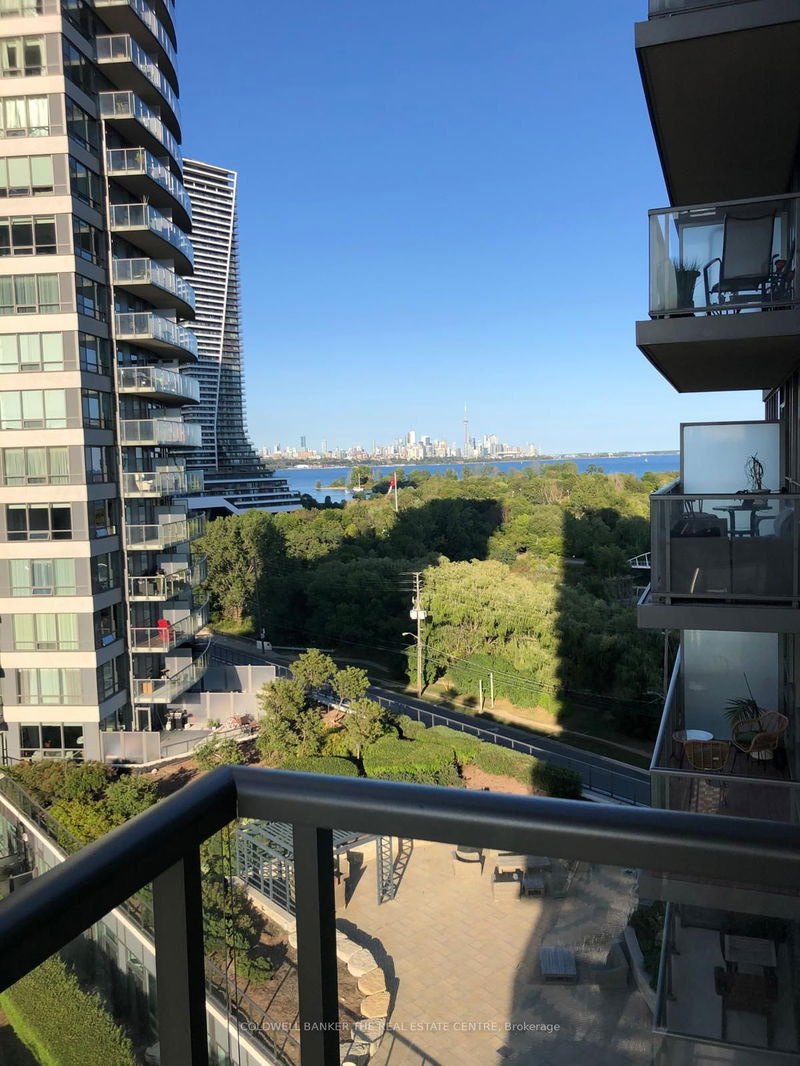 2240 Lake Shore Blvd W, unit 904 for rent