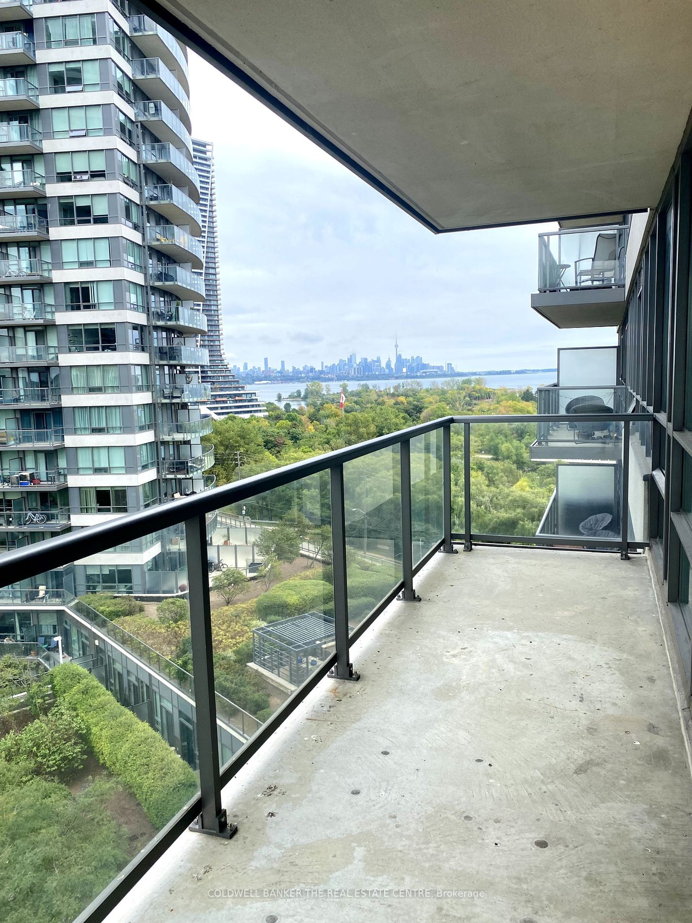 2240 Lake Shore Blvd W, unit 904 for rent