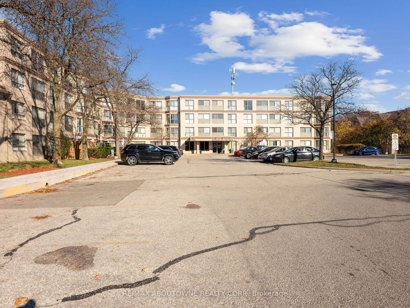 8351 Mclaughlin Rd, unit 422 for sale