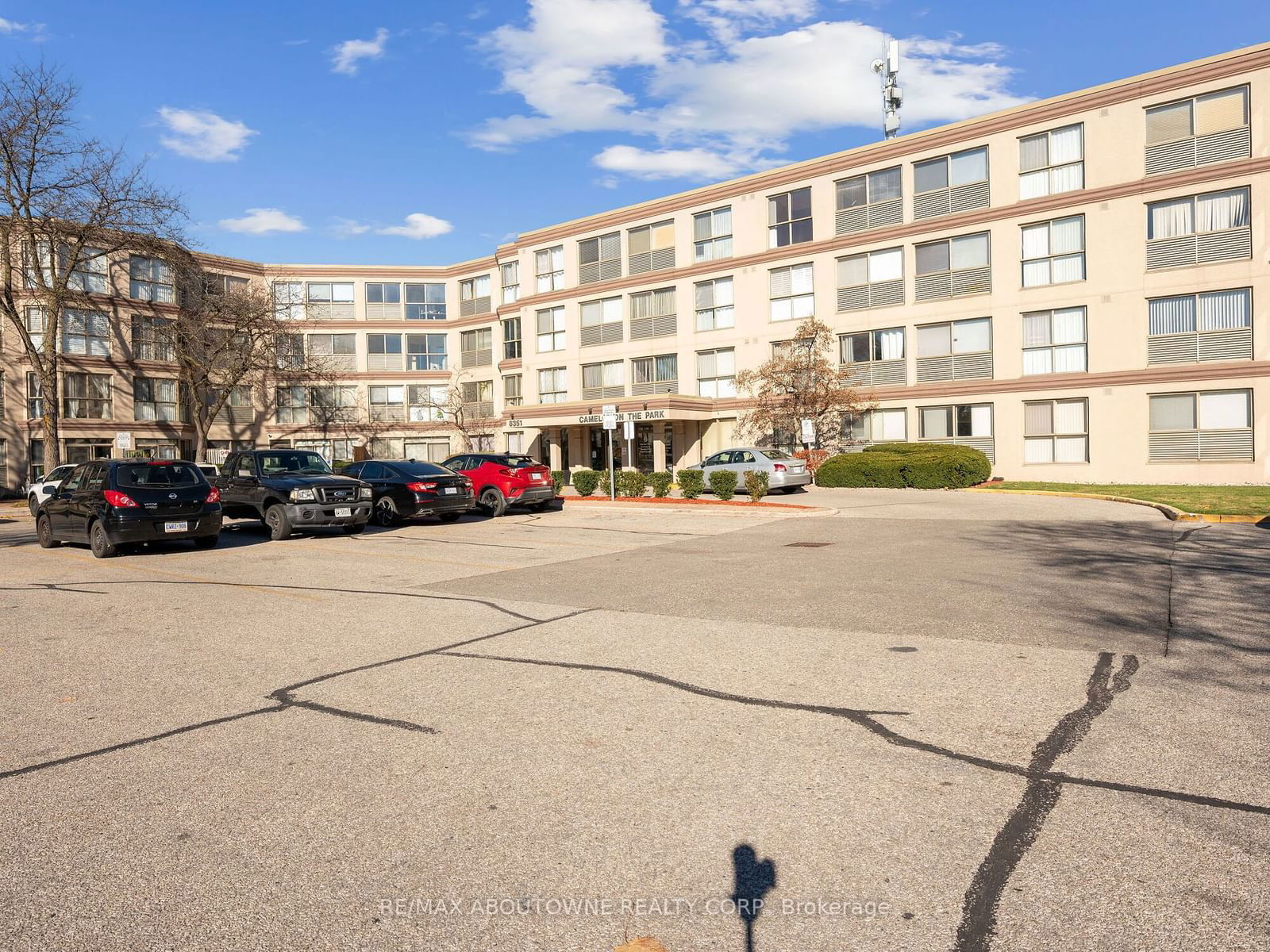 8351 Mclaughlin Rd, unit 422 for sale