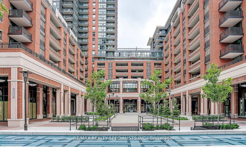 830 Lawrence Ave, unit 822 for sale