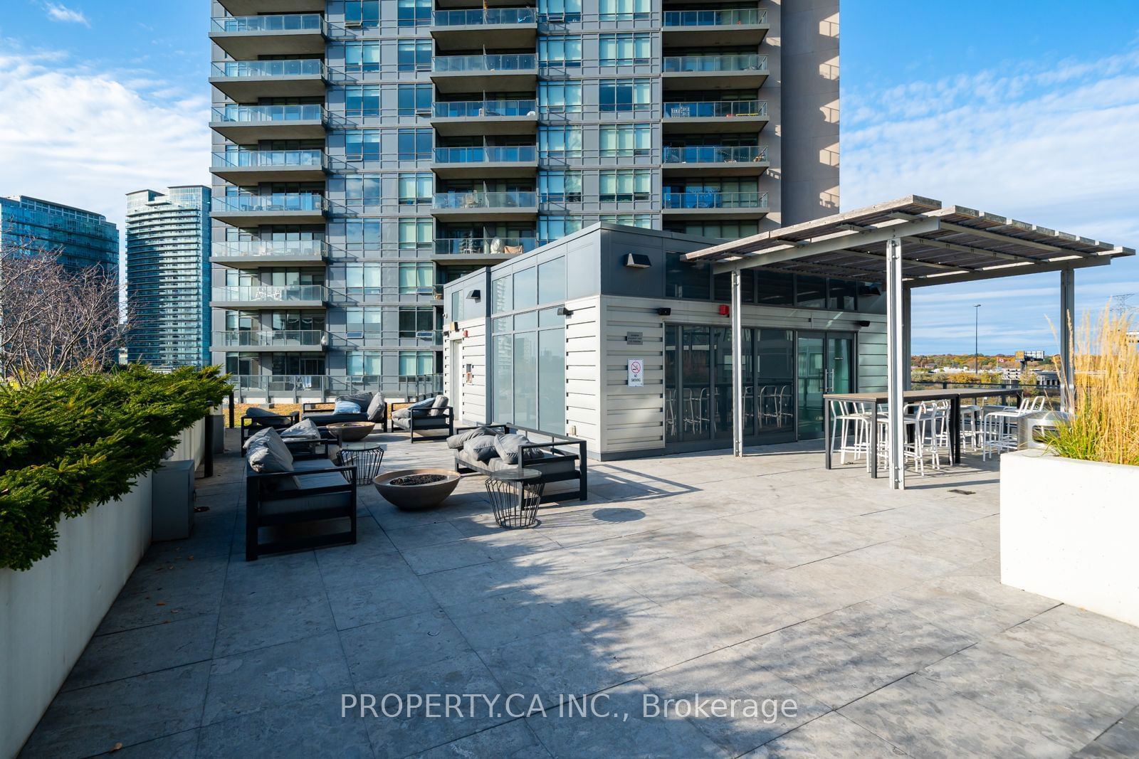 10 Park Lawn Rd, unit 3609 for rent