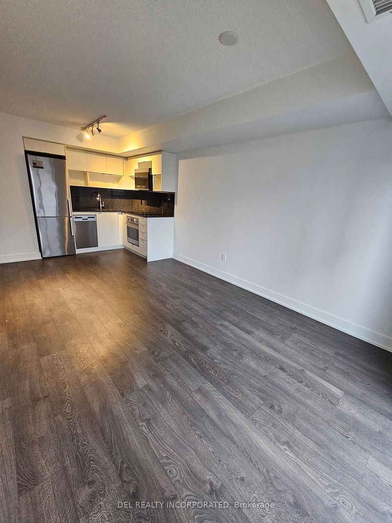 9 Mabelle Ave, unit 1217 for rent