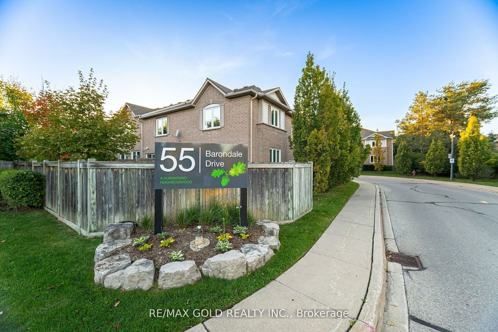 55 Barondale Drive Townhomes, Mississauga, Toronto