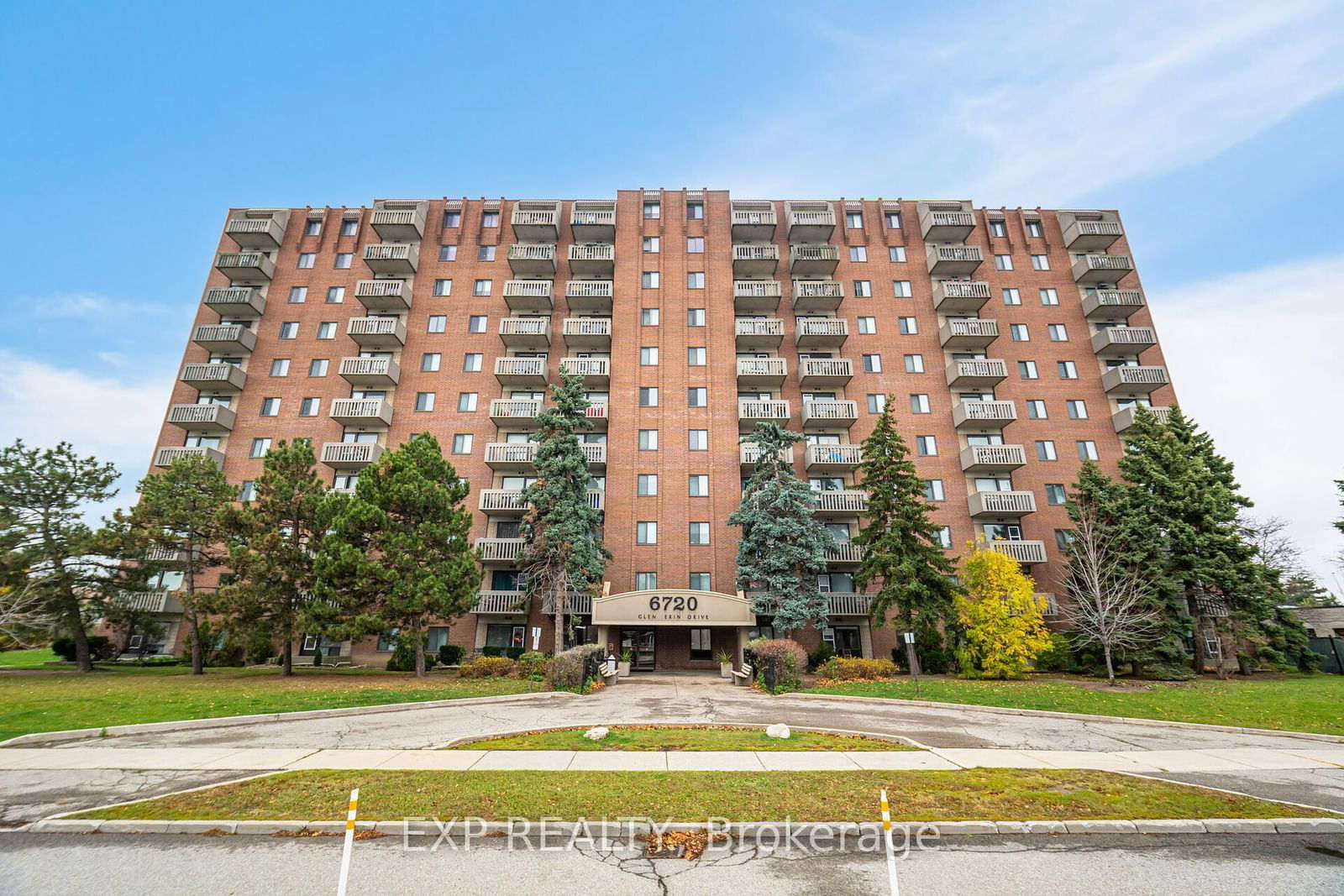 6720 Glen Erin Dr, unit 512 for rent