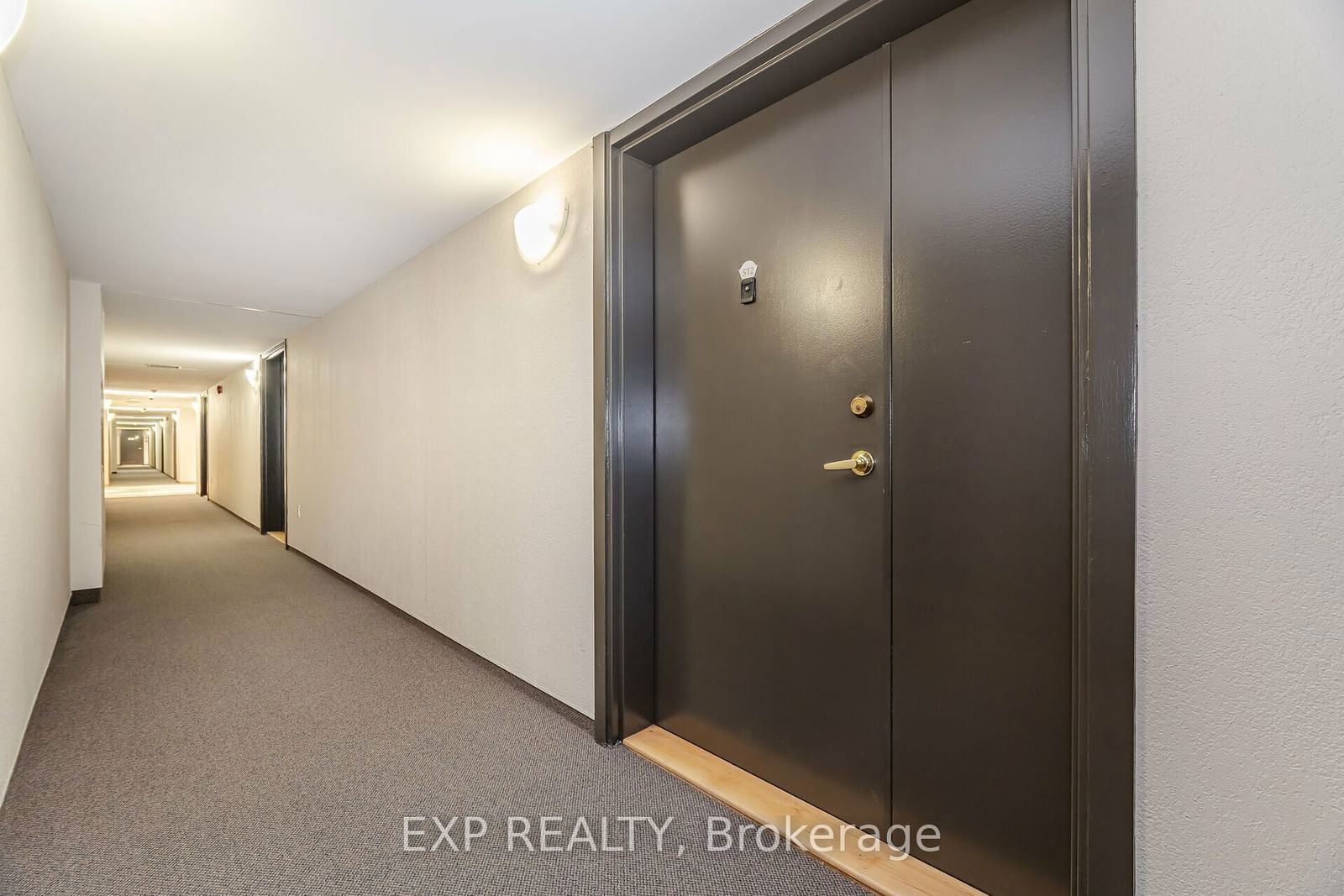 6720 Glen Erin Dr, unit 512 for rent