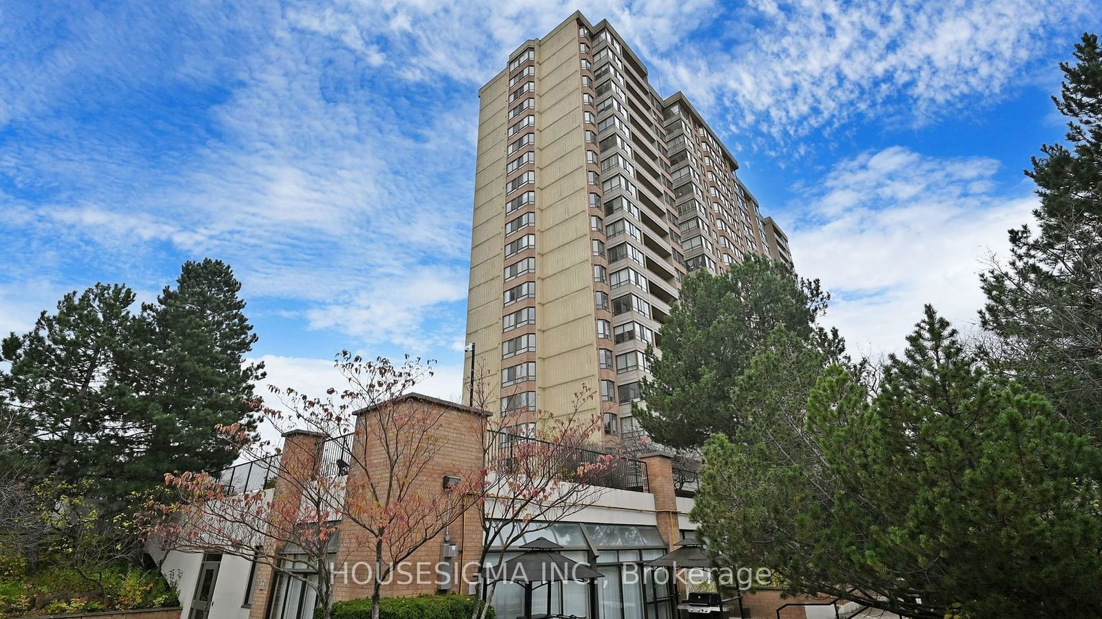 100 County Court Blvd, unit 1706 for sale