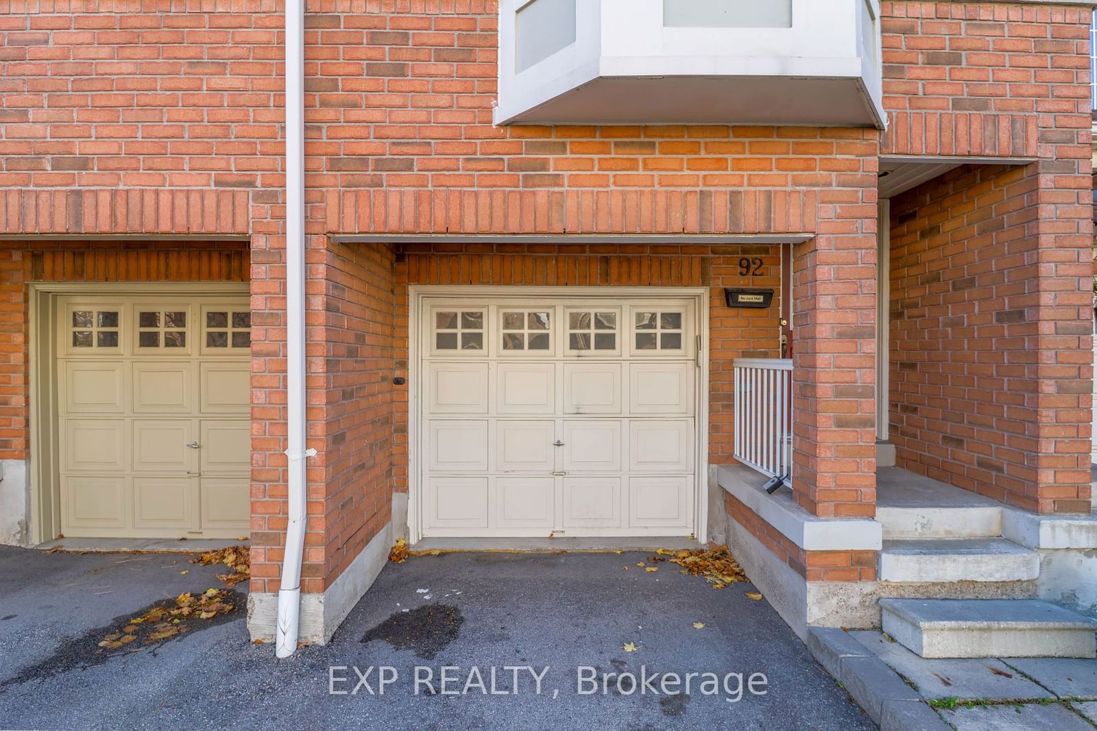 1128 Dundas St West Townhomes, Mississauga, Toronto