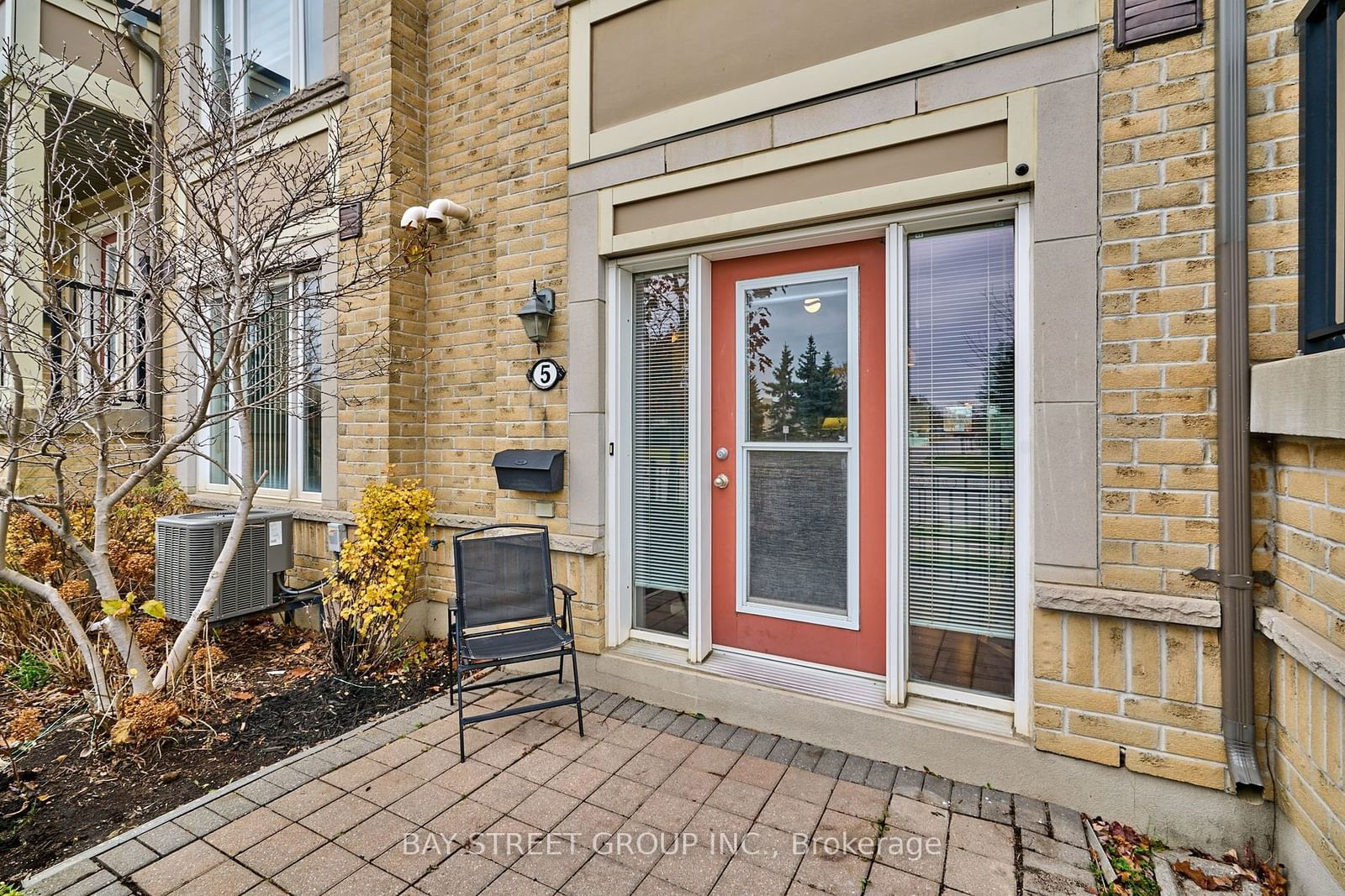 Hazelton Place Townhomes, Mississauga, Toronto