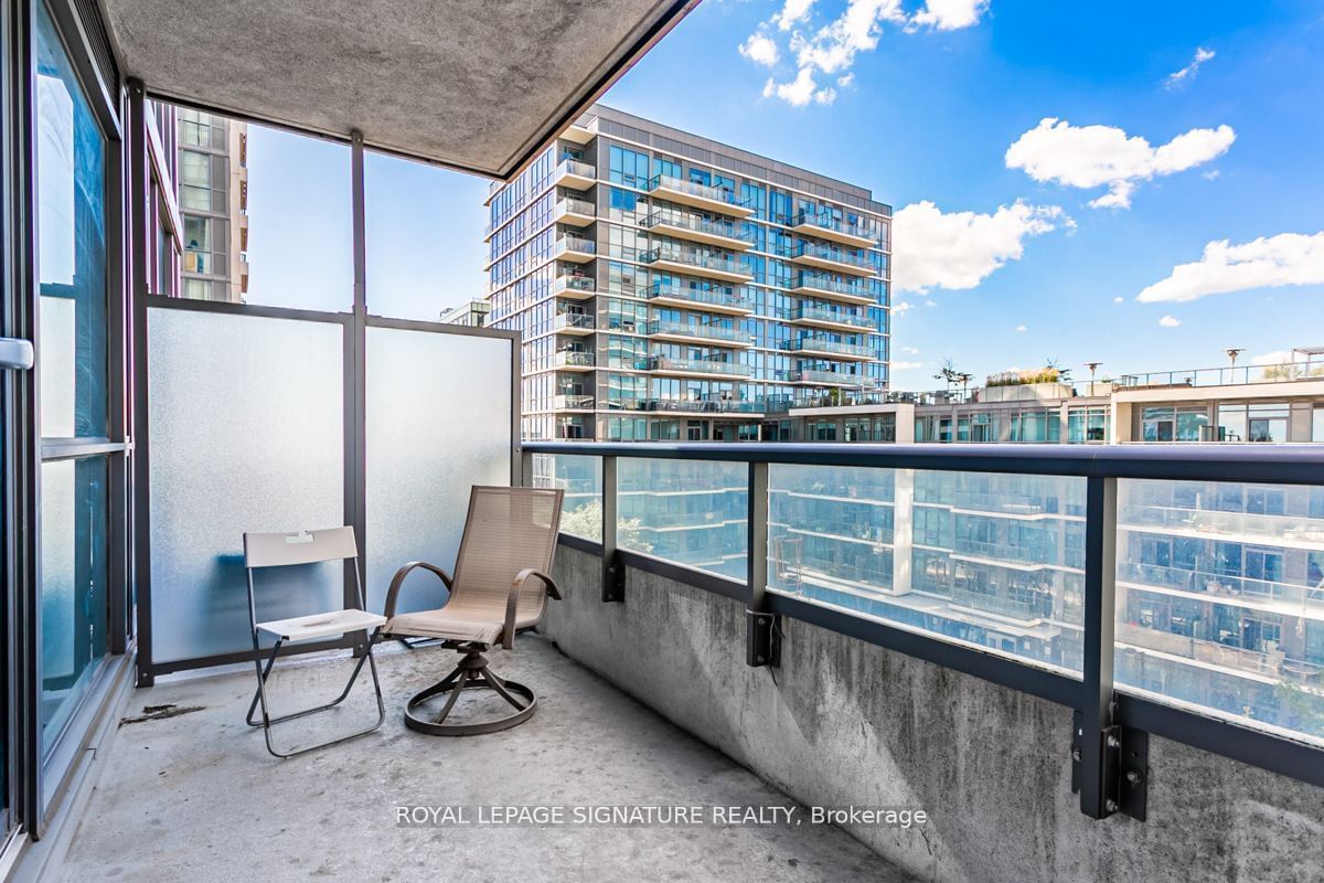 17 Zorra St, unit 412 for sale