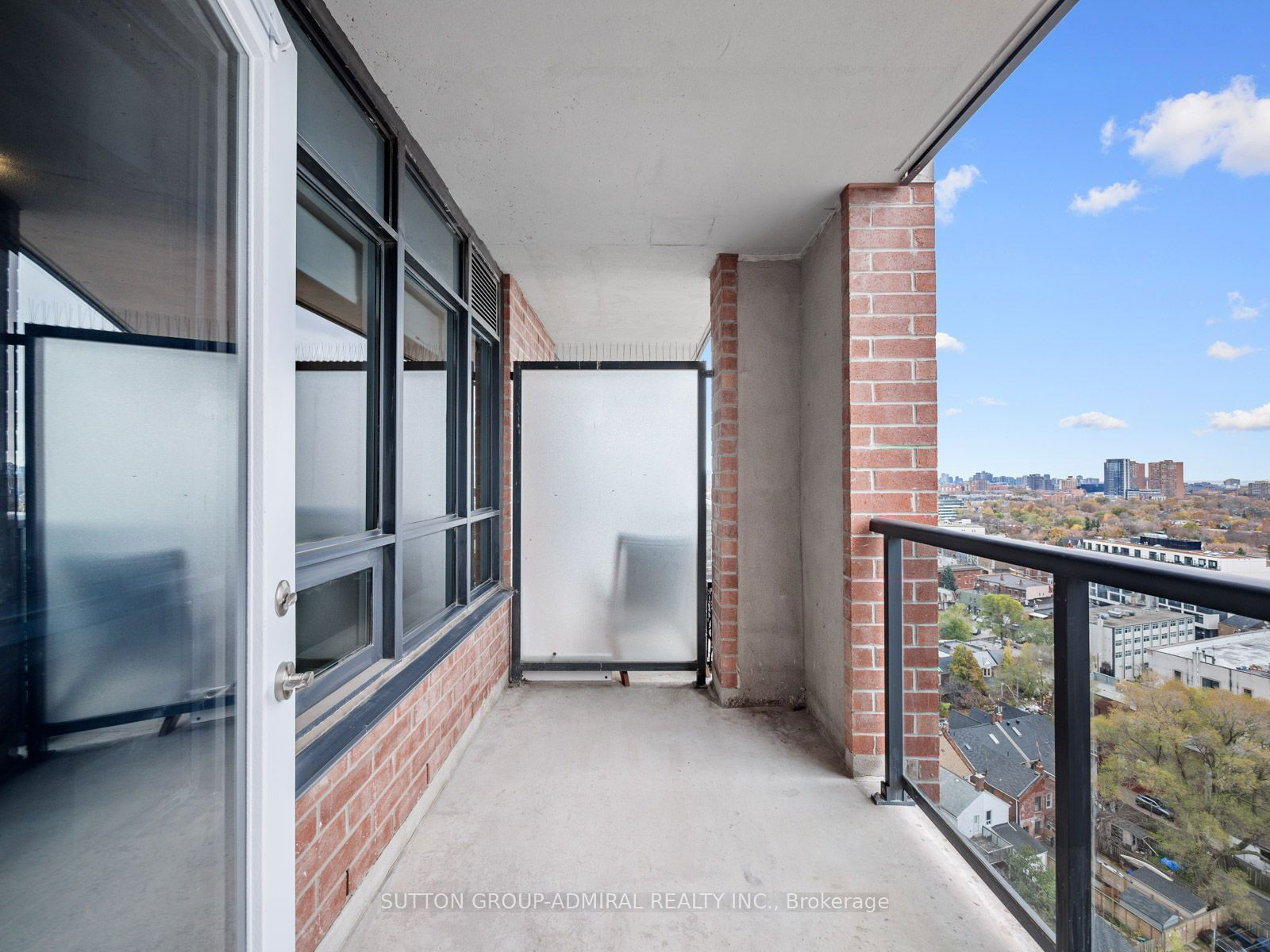 60 Heintzman St, unit 1715 for sale