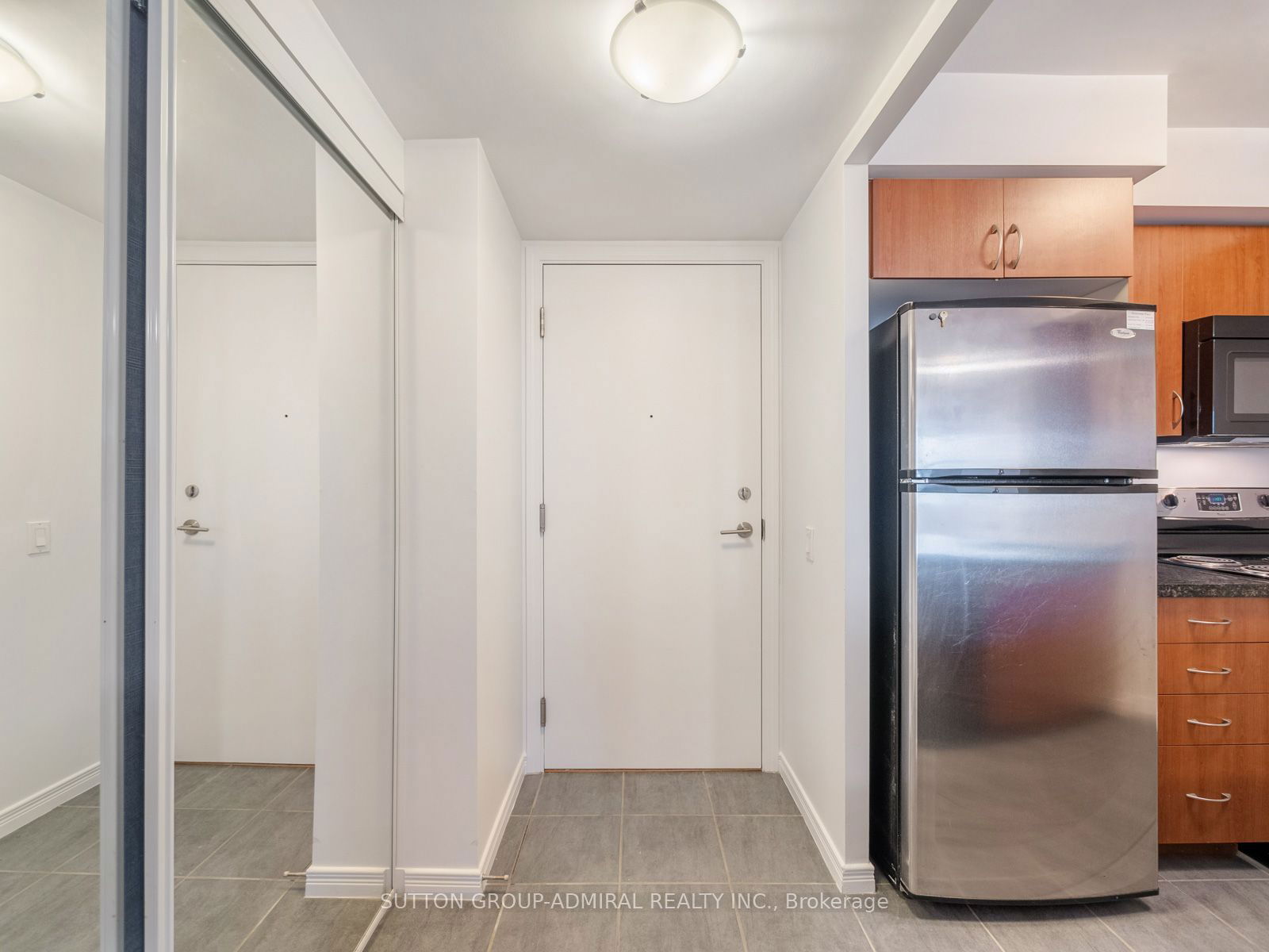 60 Heintzman St, unit 1715 for sale