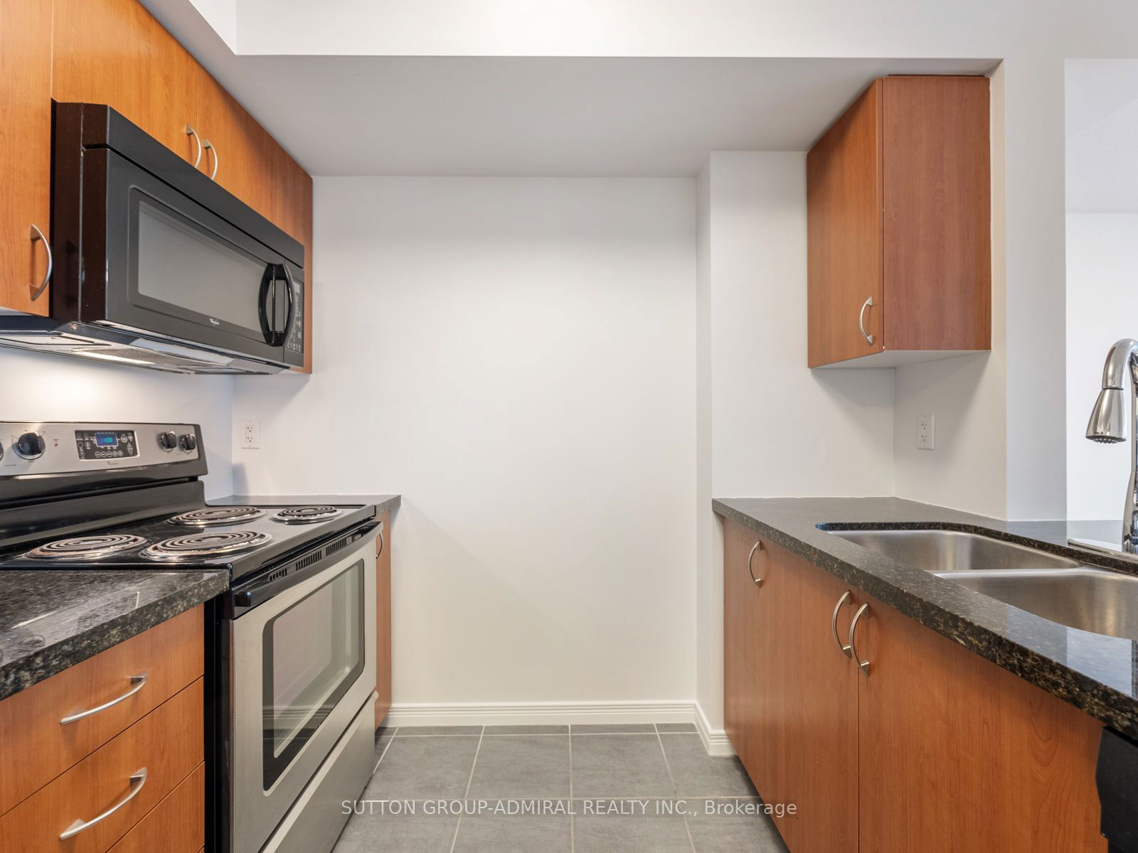 60 Heintzman St, unit 1715 for sale