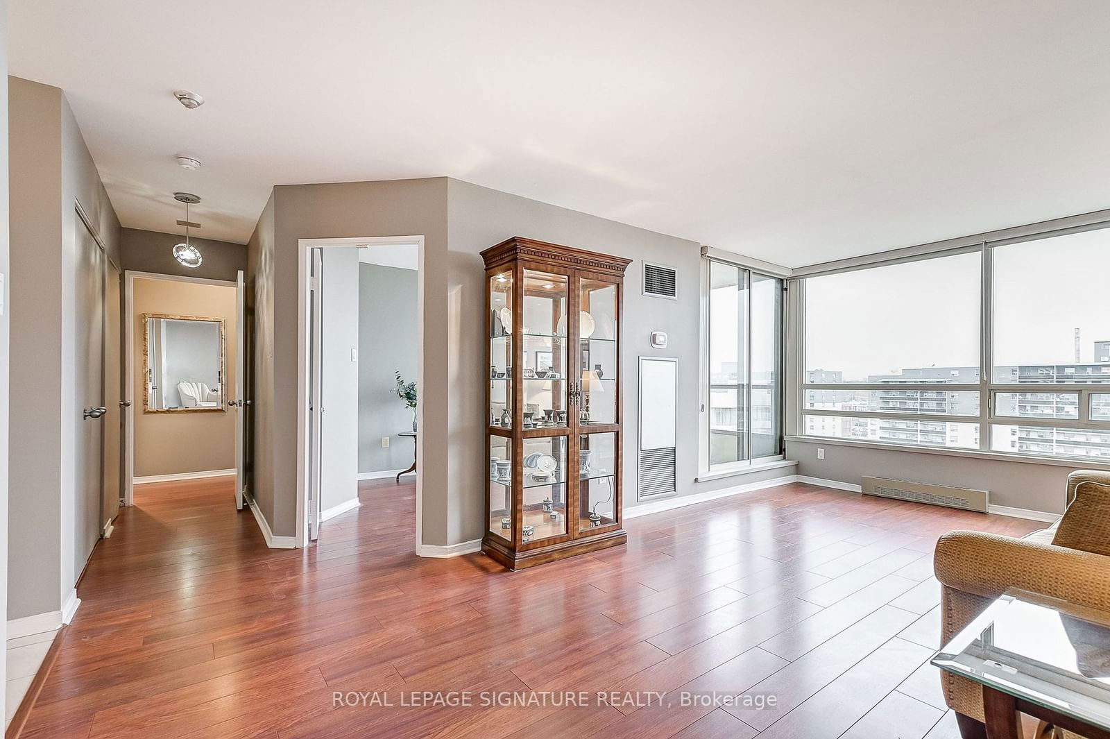 75 King St E, unit 1203 for sale