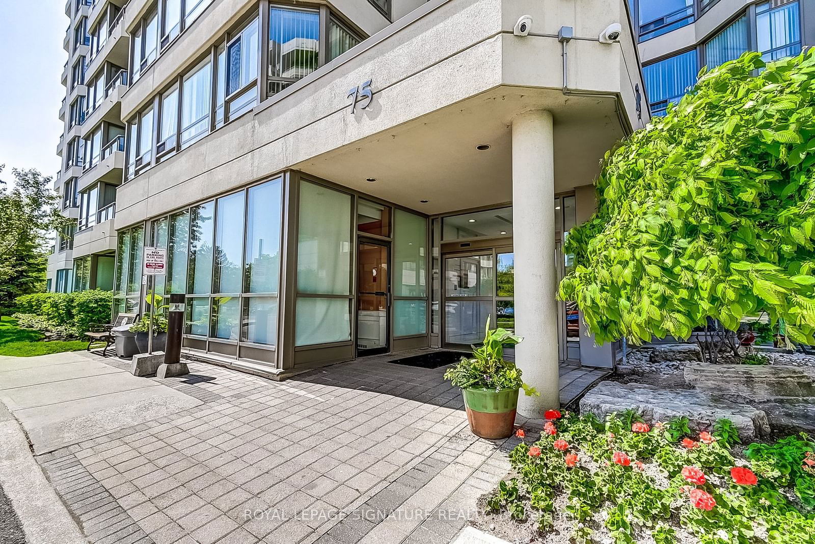 75 King St E, unit 1203 for sale