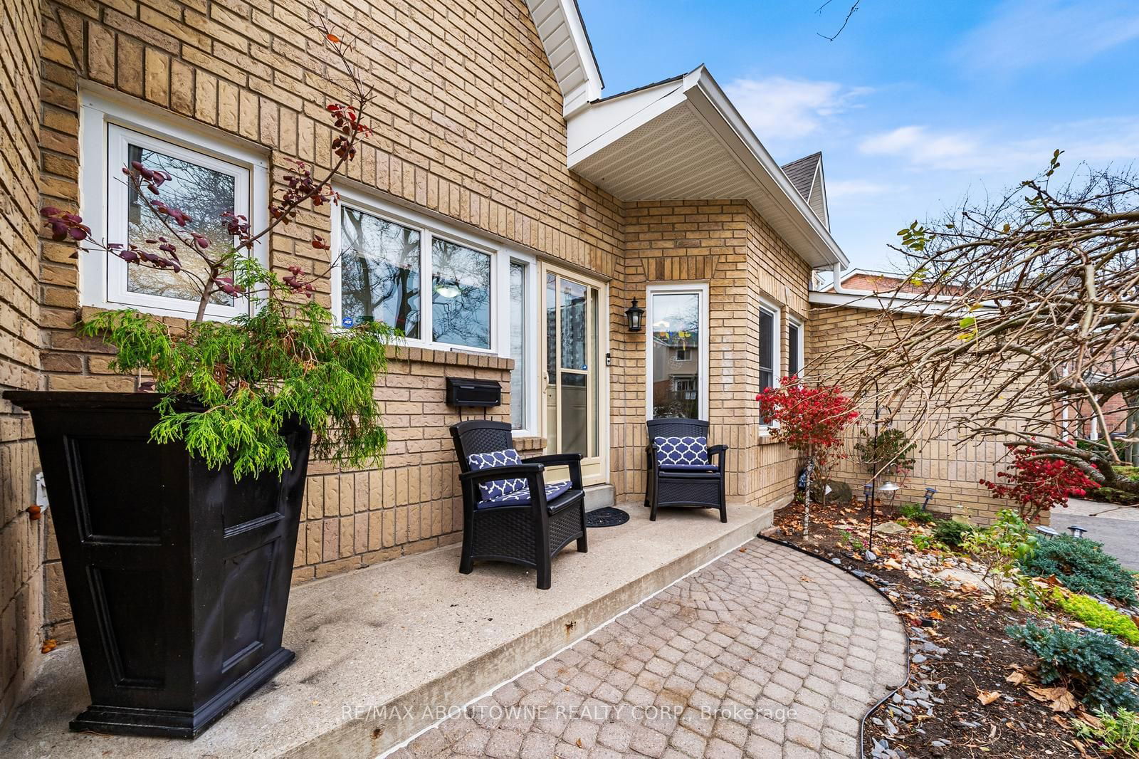 2155 Duncaster Drive Townhomes, Burlington, Toronto