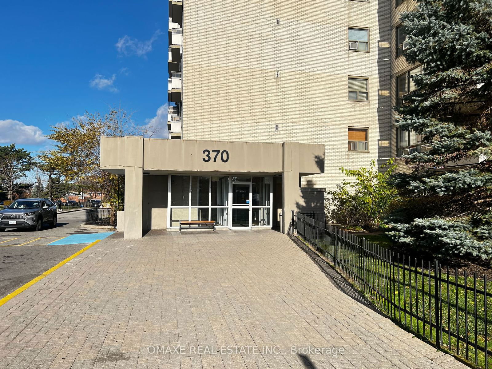 370 Dixon Rd, unit 2212 for sale