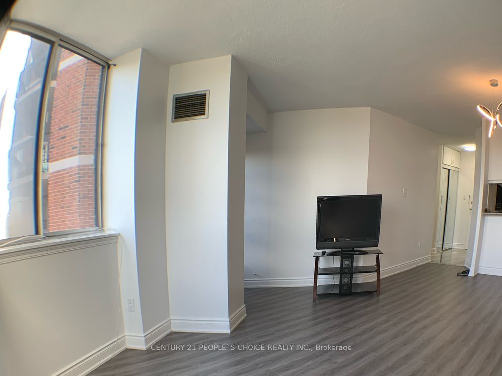 236 Albion Rd, unit 502 for rent