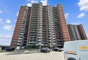 236 Albion Rd, unit 502 for rent