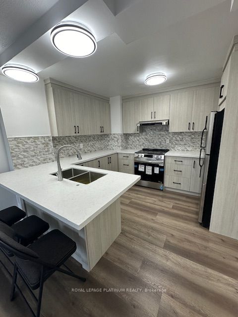 2645 Kipling Ave, unit #1503 for rent