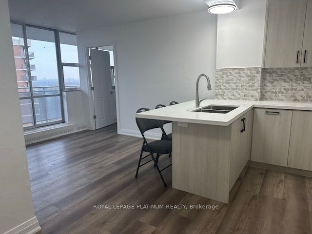 2645 Kipling Ave, unit #1503 for rent