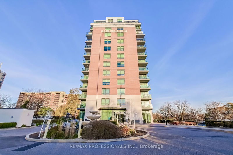 1403 Royal York Rd, unit 213 for sale