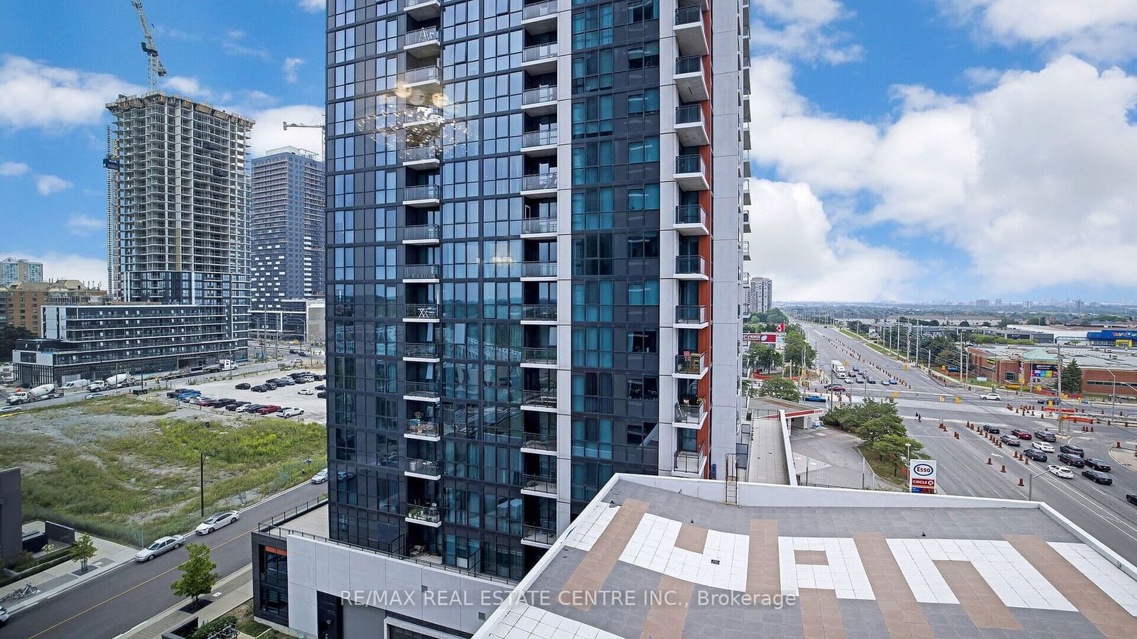 75 Eglinton Ave W, unit 902 for sale